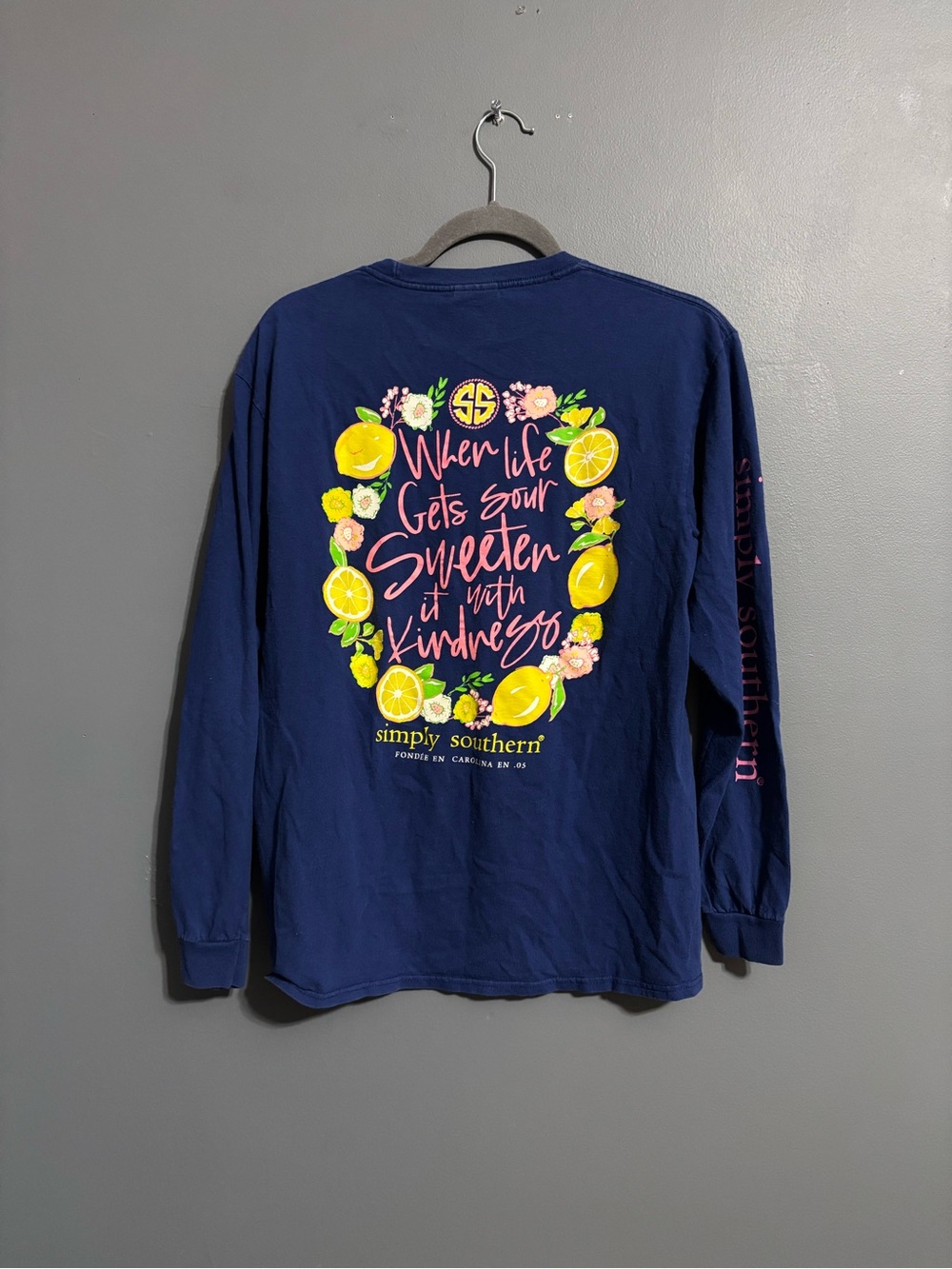 Simply Southern Long Sleeve coastal lemon kindness Graphic cotton Tee women’s M